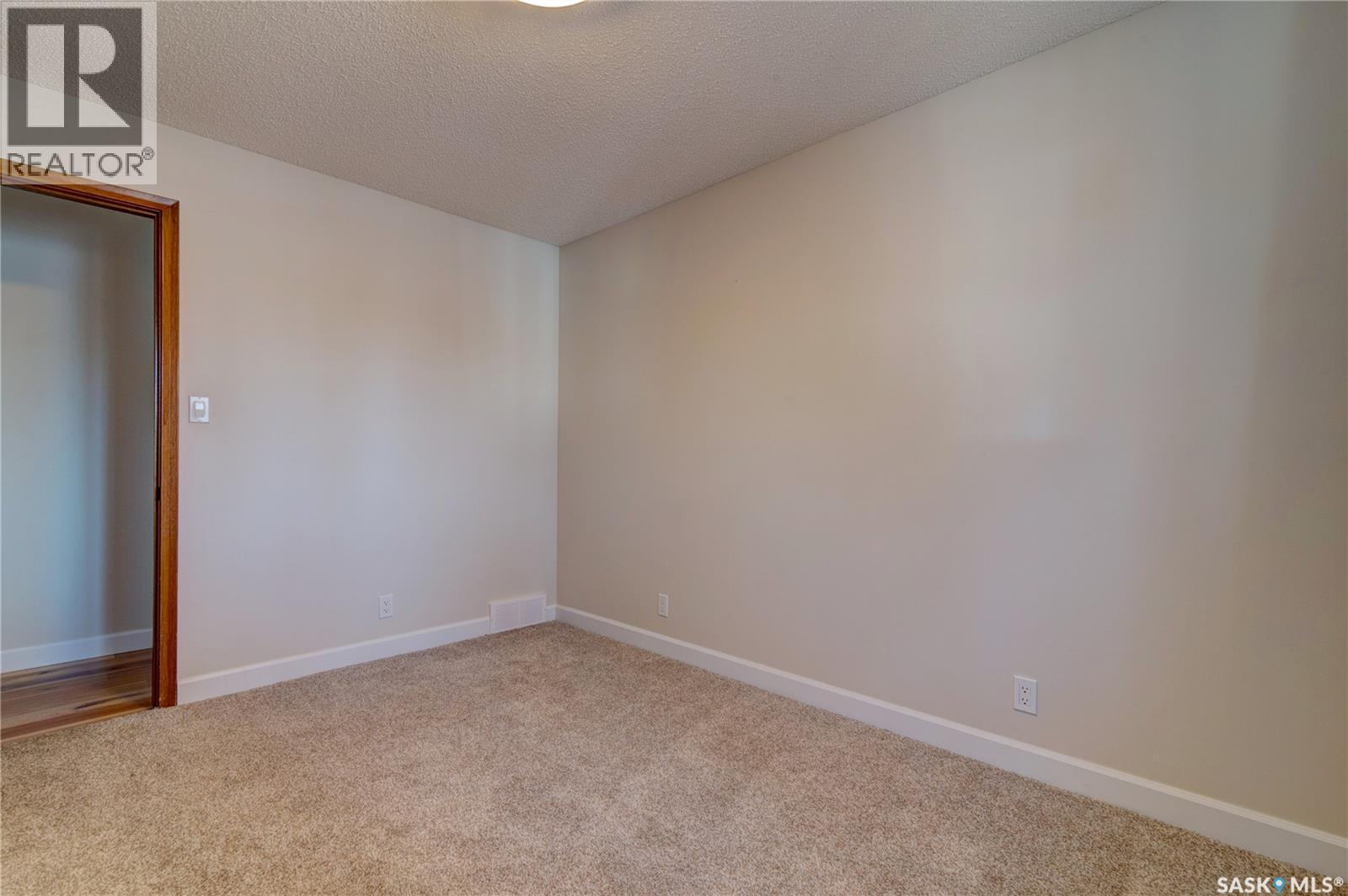 291 Williston Drive, Regina, Saskatchewan  S4X 2C5 - Photo 17 - SK034153