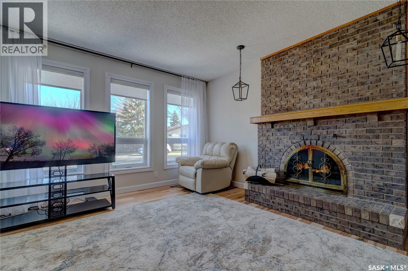 291 Williston Drive, Regina, Saskatchewan  S4X 2C5 - Photo 4 - SK034153