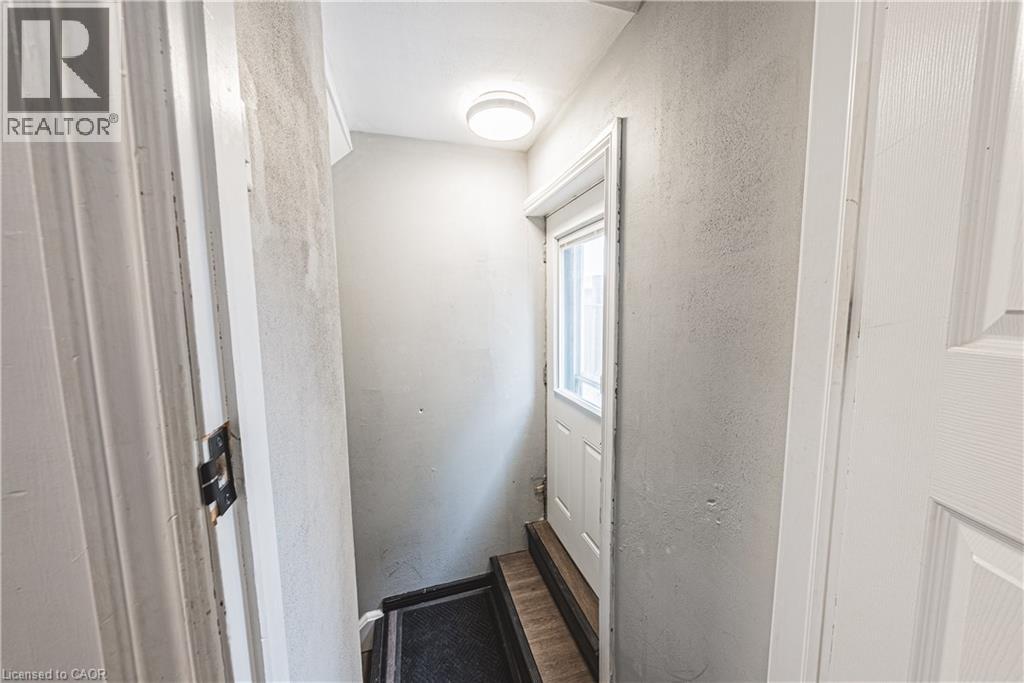 6 Second Road W, Hamilton, Ontario  L8J 2R8 - Photo 36 - 40805801