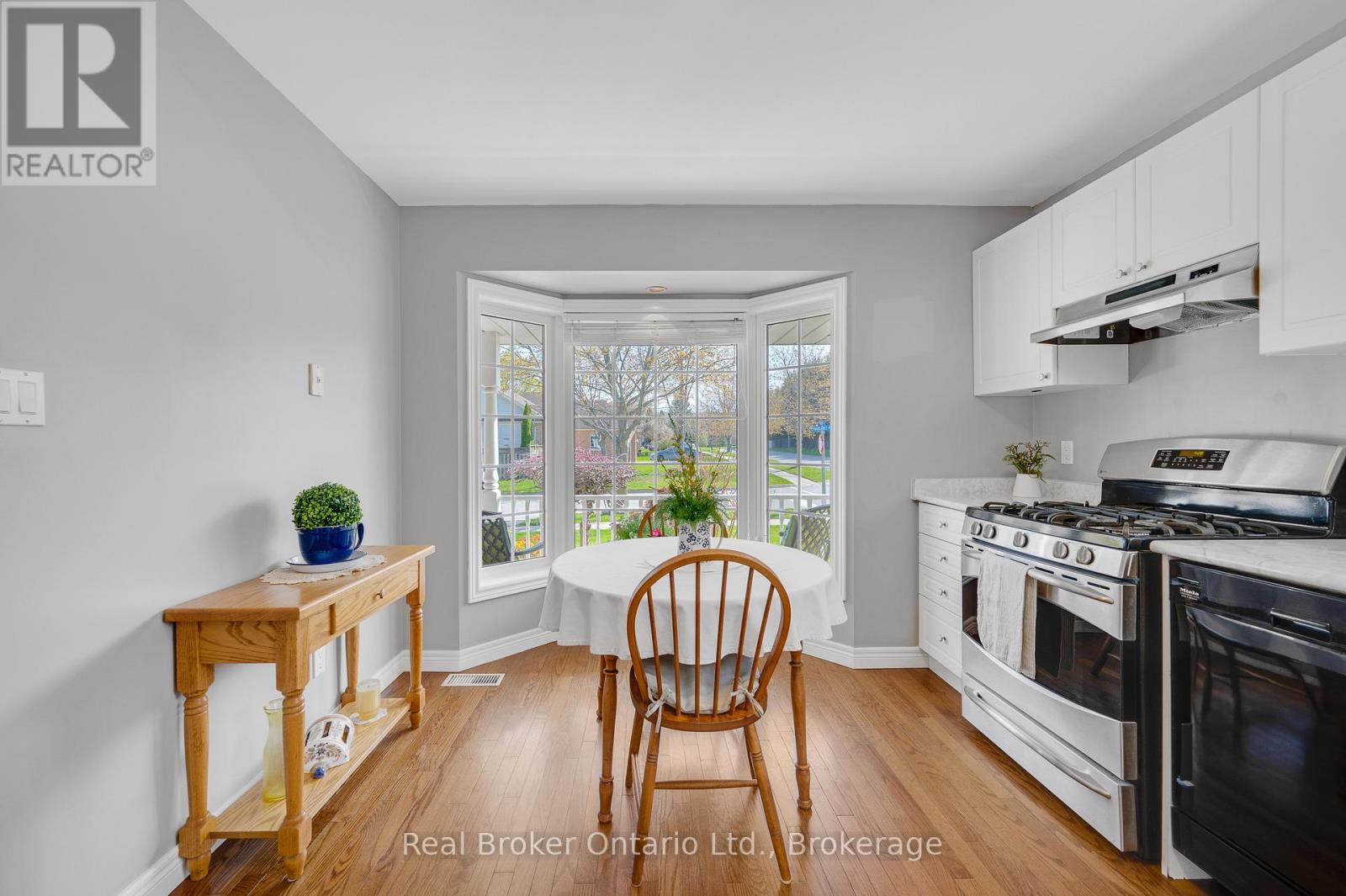 34 Margaret Avenue, Grimsby, Ontario  L3M 5L4 - Photo 9 - X13057658