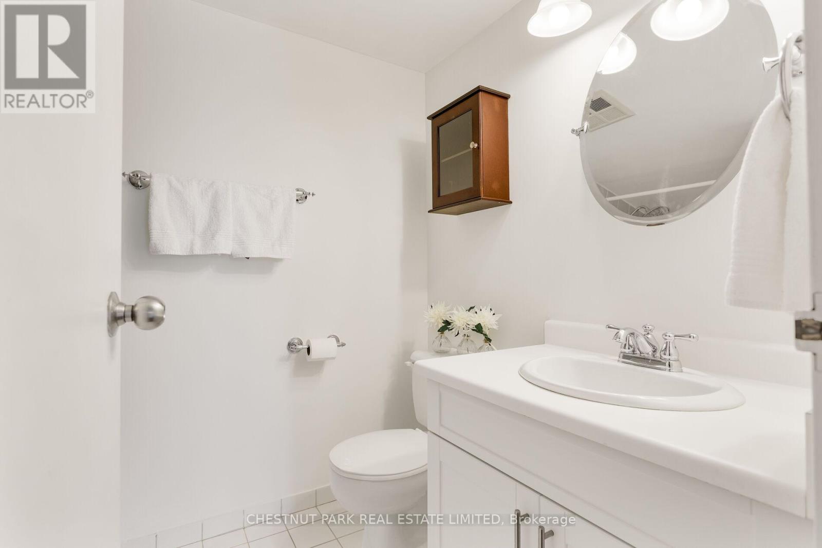 1408 - 1001 Bay Street, Toronto, Ontario  M5S 3A6 - Photo 16 - C13023706