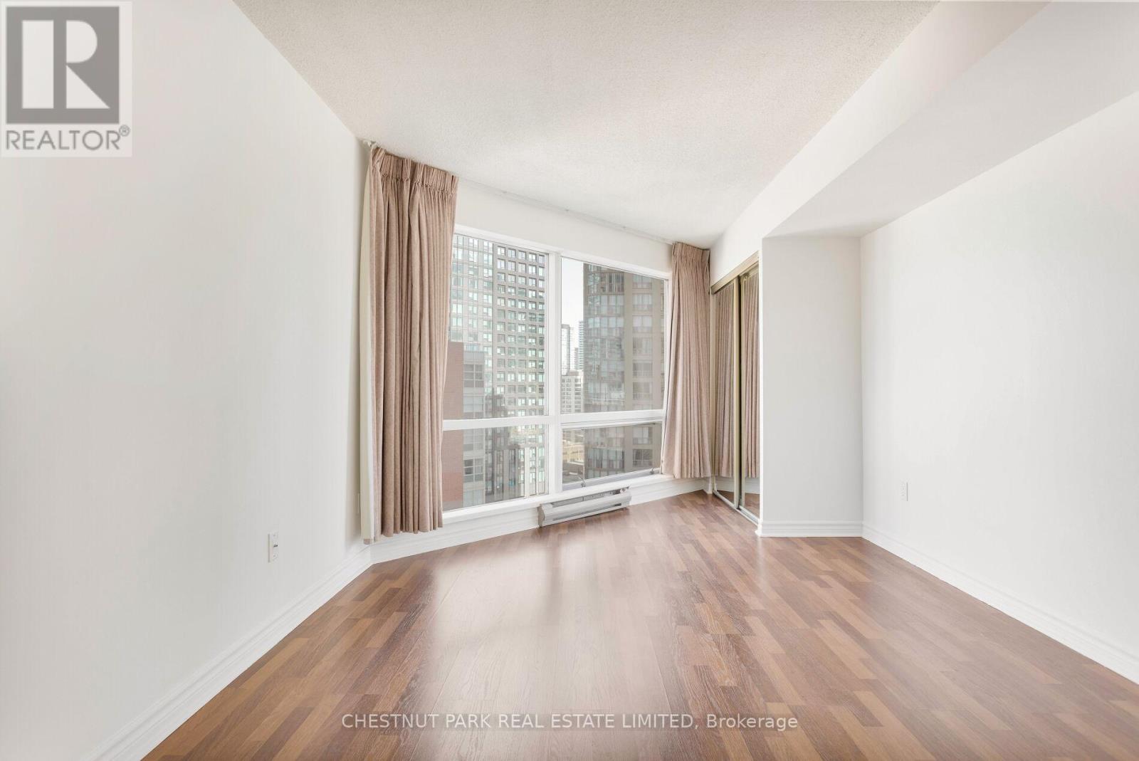1408 - 1001 Bay Street, Toronto, Ontario  M5S 3A6 - Photo 13 - C13023706