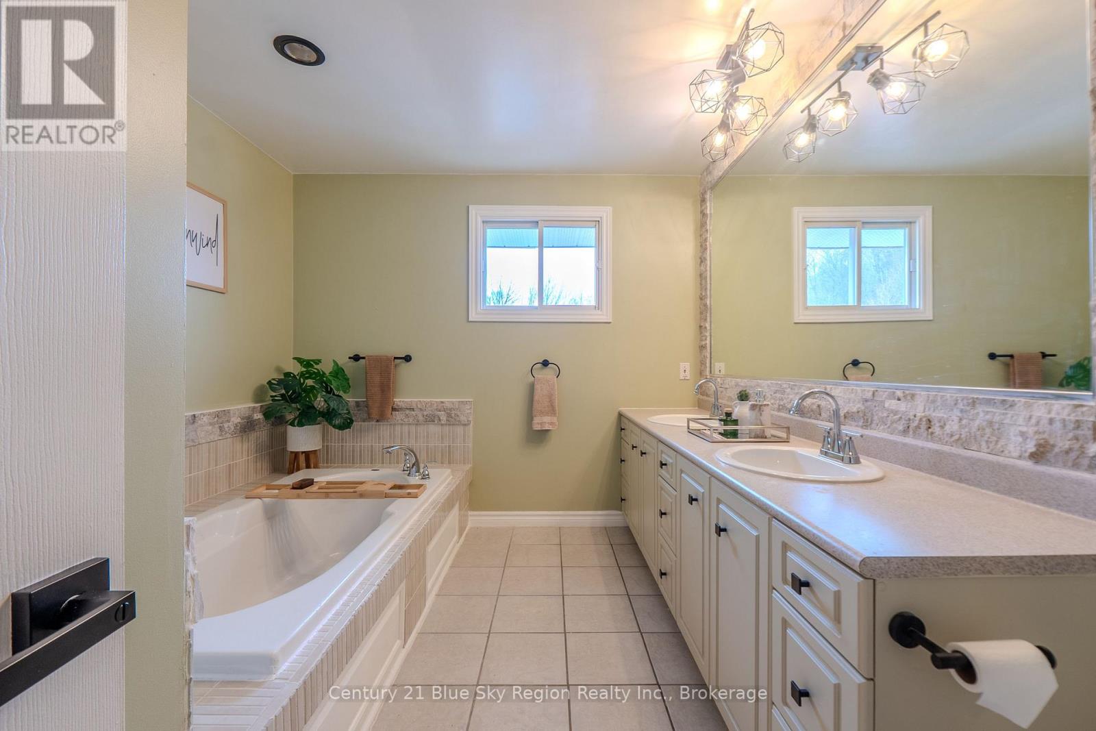 56 Kathryn Crescent, North Bay, Ontario  P1B 8P4 - Photo 16 - X13057726