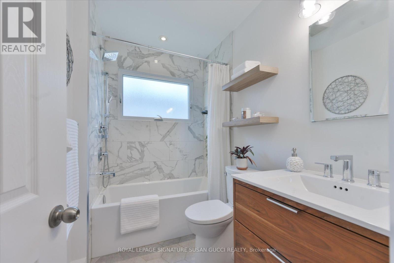 191 Woodycrest Avenue, Toronto, Ontario  M4J 3C2 - Photo 21 - E13053788