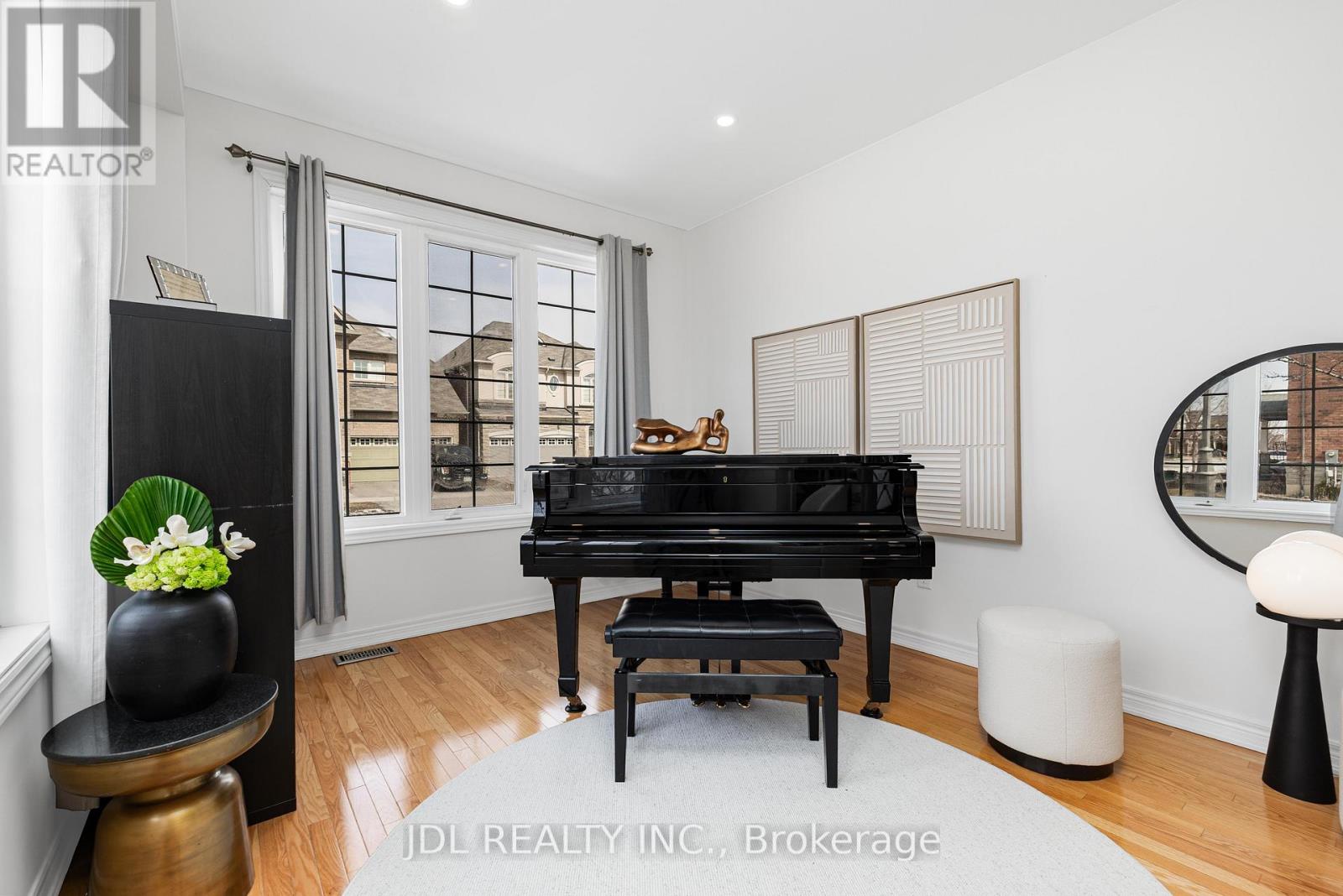 3 MANSARD DRIVE, Richmond Hill, Ontario