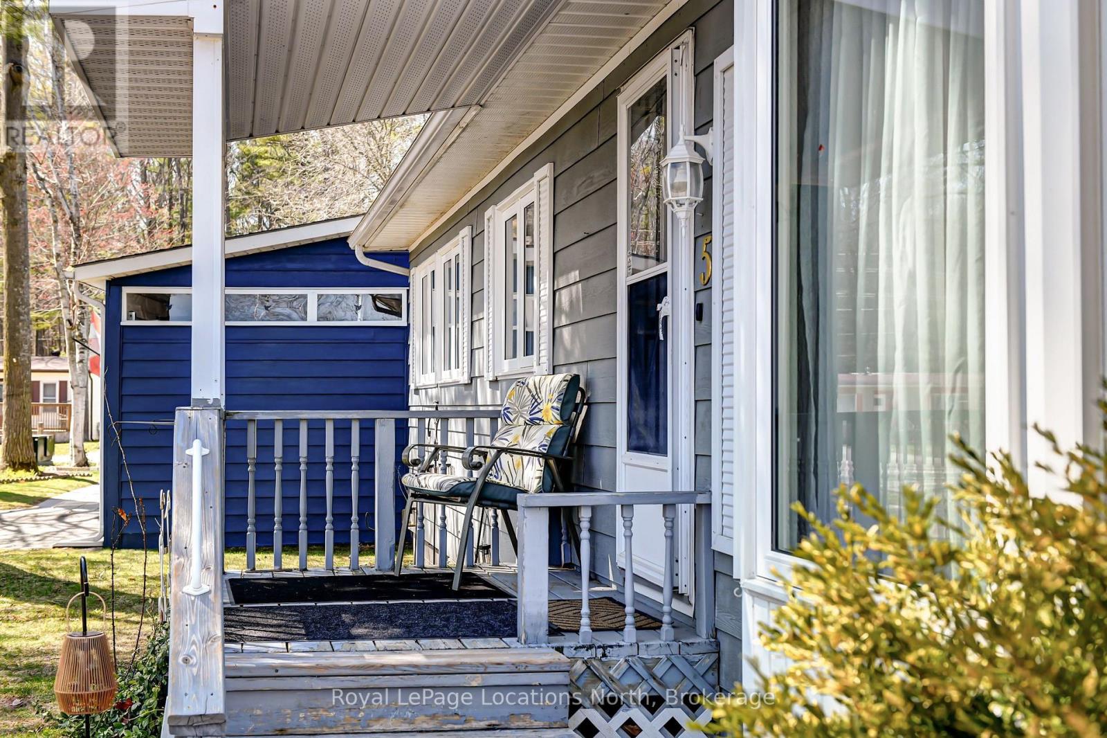 5 Murray Drive, Wasaga Beach, Ontario  L9Z 1K3 - Photo 3 - S13057566