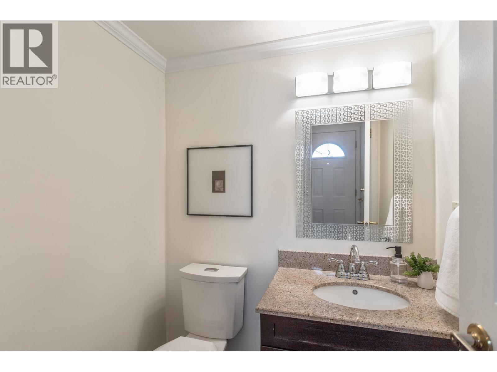 10 3939 Indian River Drive, North Vancouver, British Columbia  V7G 2P5 - Photo 12 - R3117230