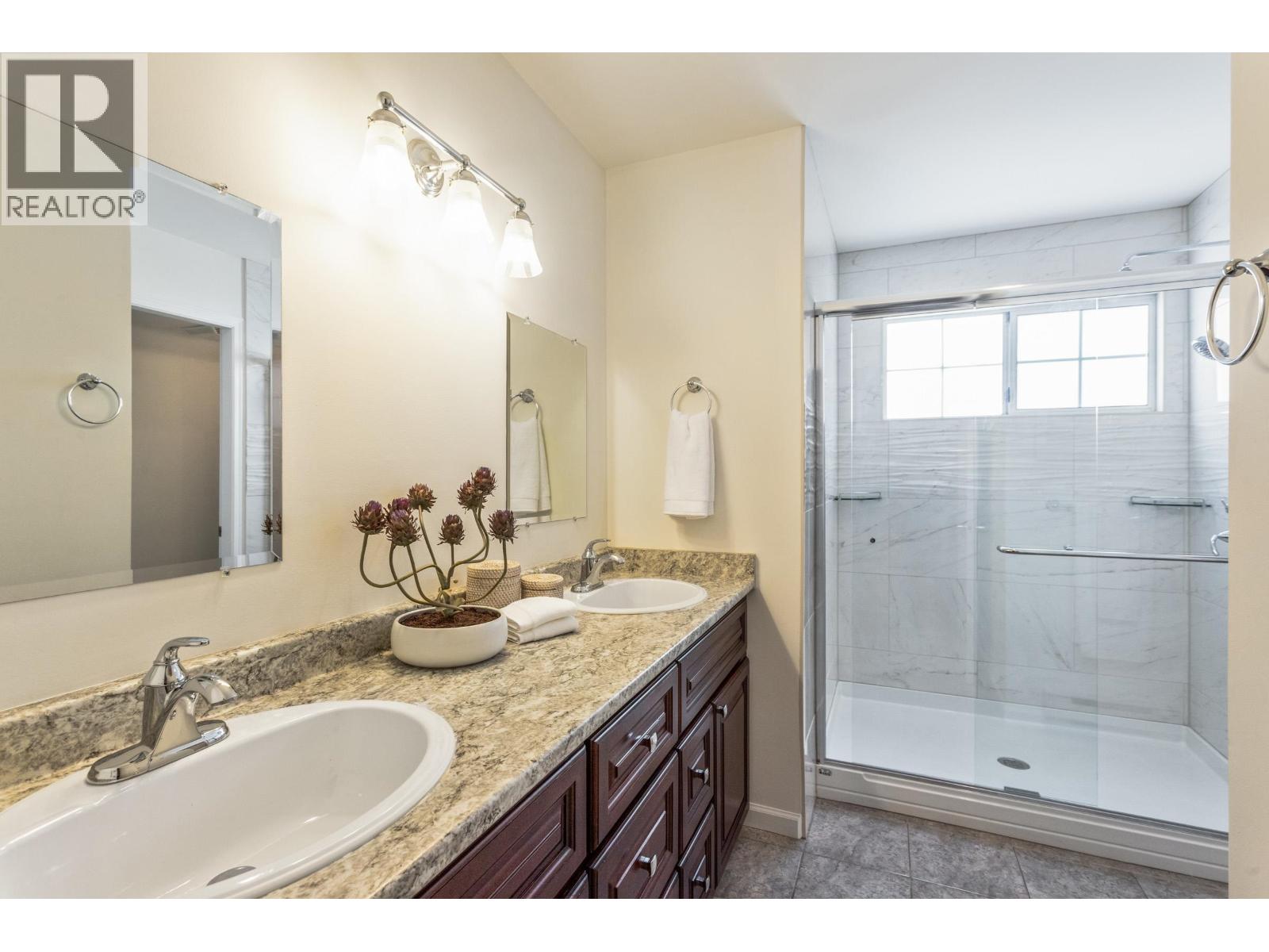 10 3939 Indian River Drive, North Vancouver, British Columbia  V7G 2P5 - Photo 16 - R3117230