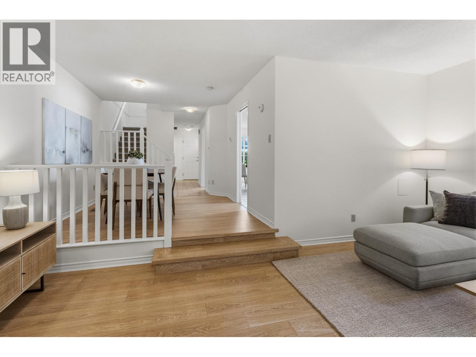 10 3939 Indian River Drive, North Vancouver, British Columbia  V7G 2P5 - Photo 4 - R3117230