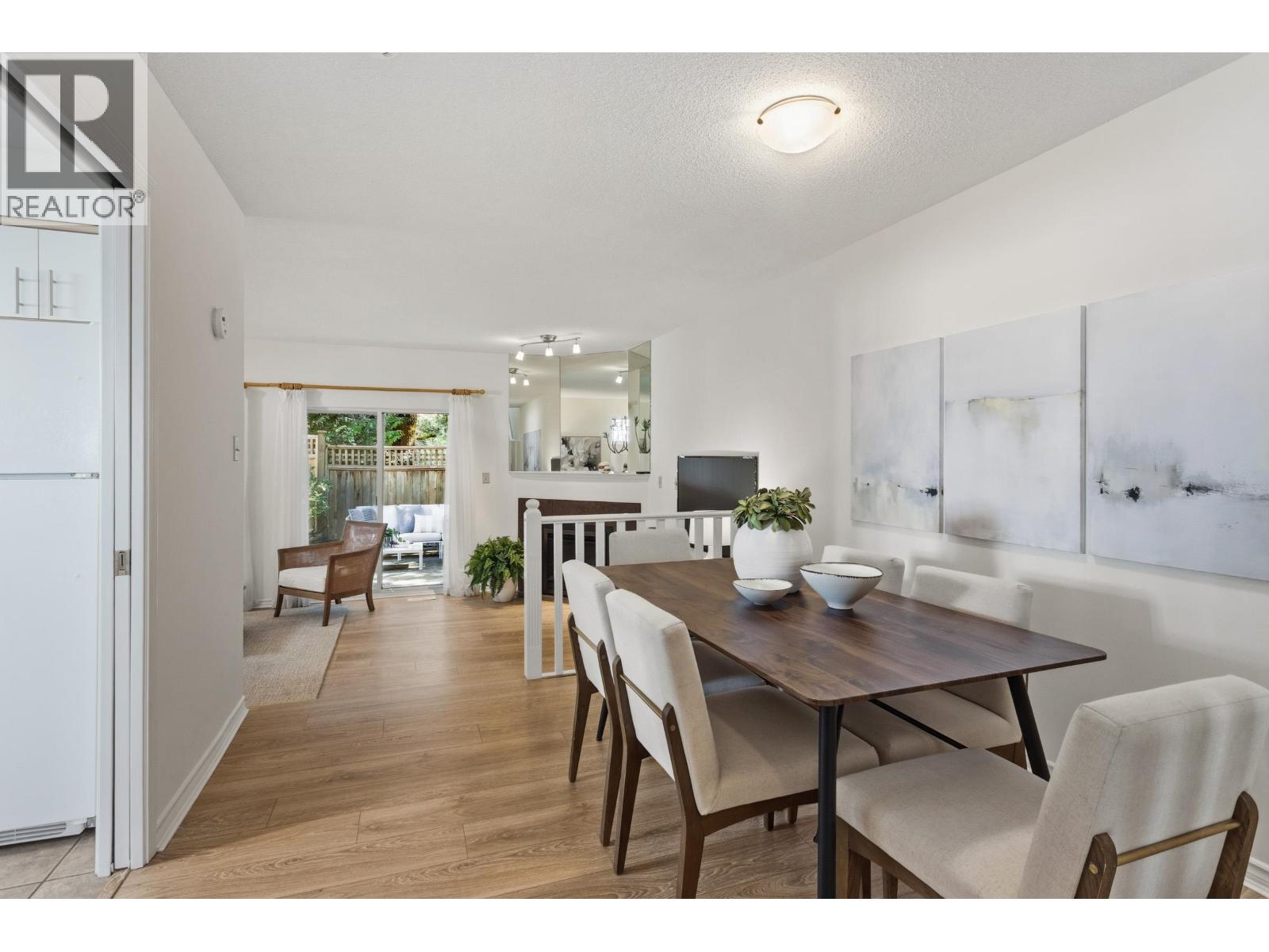 10 3939 Indian River Drive, North Vancouver, British Columbia  V7G 2P5 - Photo 5 - R3117230