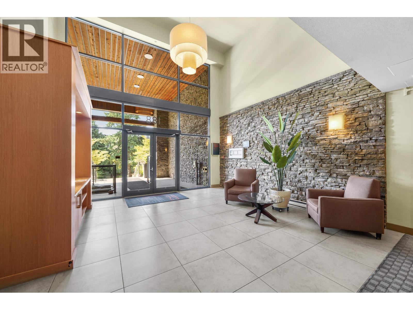 208 188 W 29 Street, North Vancouver, British Columbia  V7N 0A2 - Photo 2 - R3117235