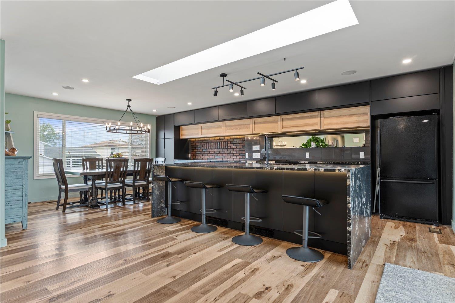 6531 Wiltshire Street, Sardis South, Chilliwack, British Columbia  V2R 1P8 - Photo 3 - R3112724