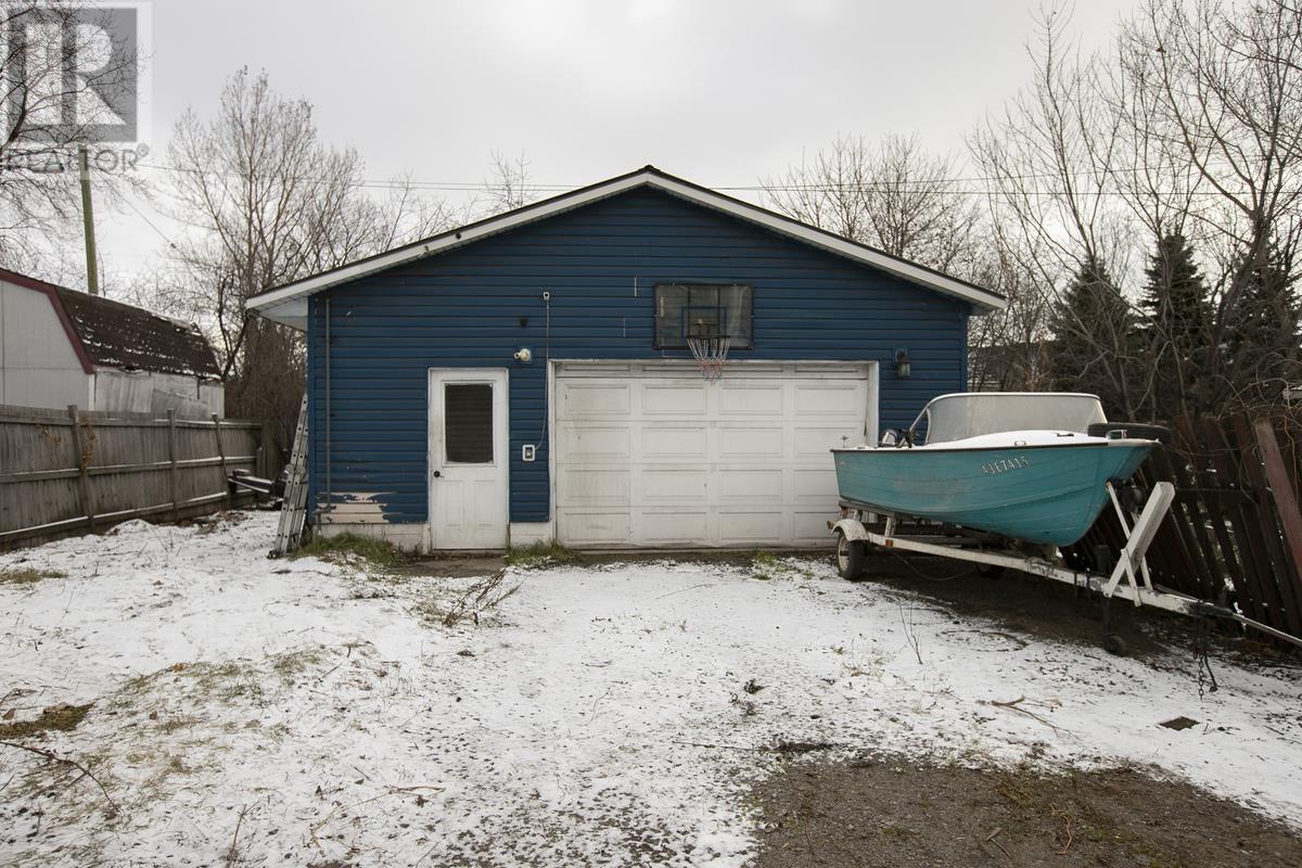 76 Central St, Sault Ste. Marie, Ontario  P6C 4W5 - Photo 2 - SM253307