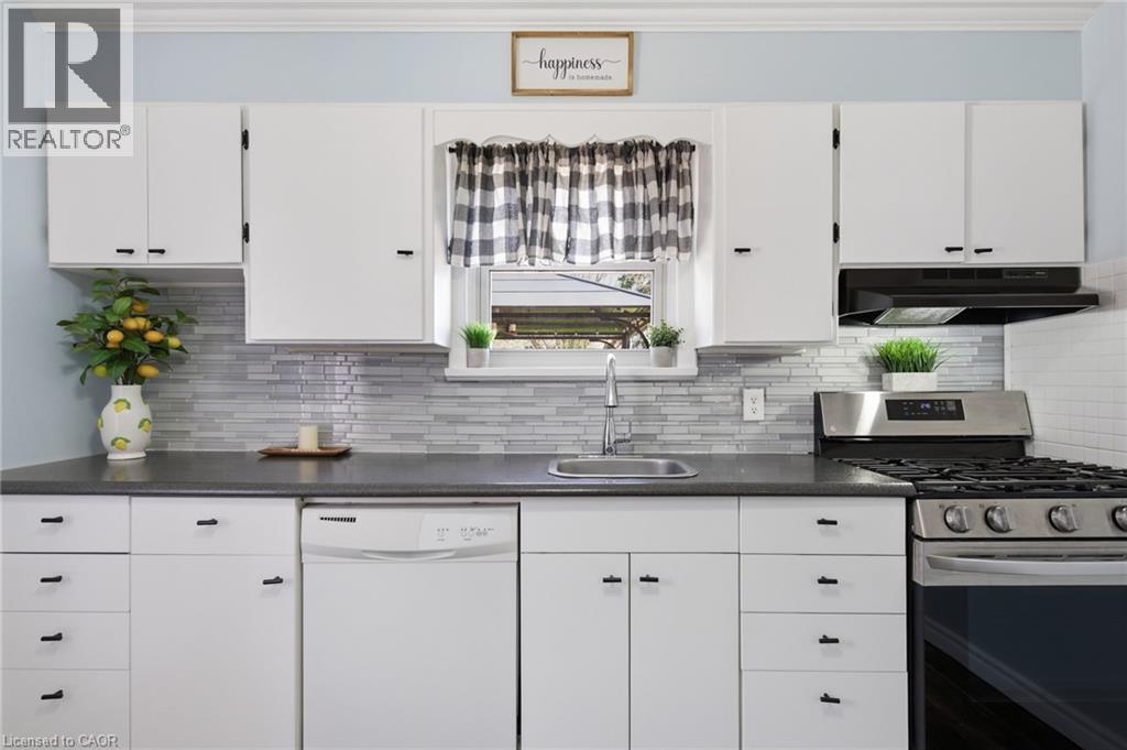 123 Fifth Avenue, Kitchener, Ontario  N2C 1P5 - Photo 11 - 40824682