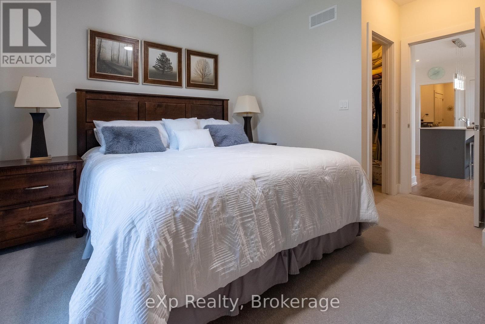 300 Sandpiper Lane, Georgian Bluffs, Ontario  N0H 1S0 - Photo 18 - X12996260