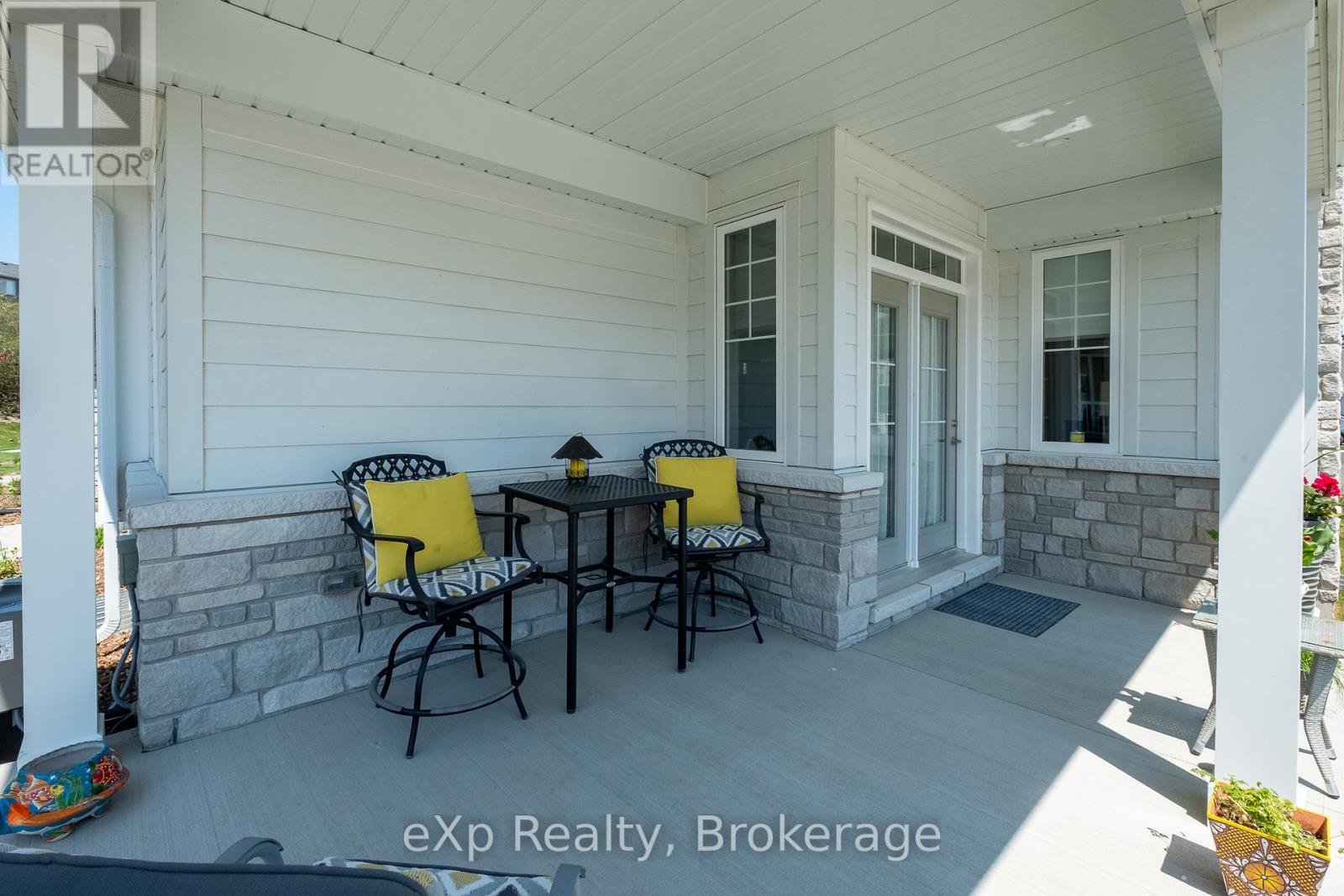 300 Sandpiper Lane, Georgian Bluffs, Ontario  N0H 1S0 - Photo 32 - X12996260