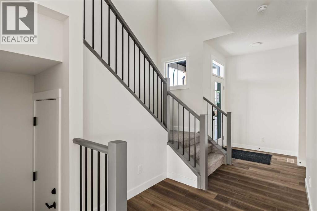 27 Setonvista Grove SE, Calgary, Alberta  T3M 3L8 - Photo 3 - A2283428
