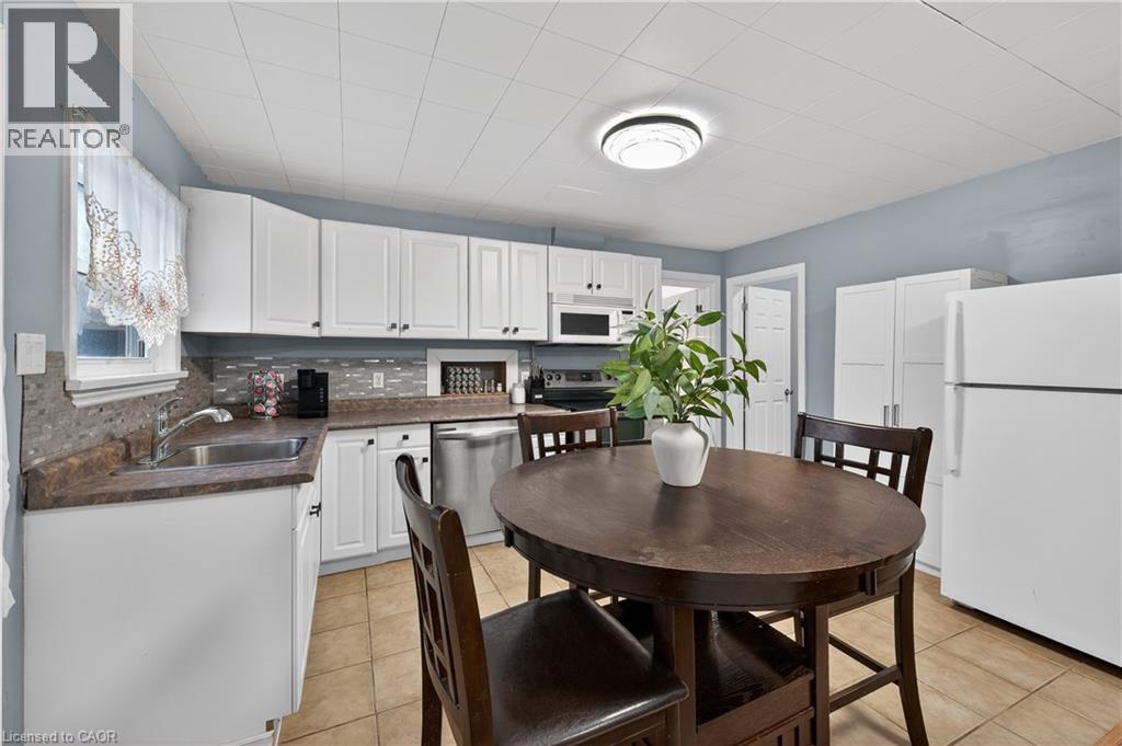 149 Elgin Street, Brantford, Ontario  N3A 5A4 - Photo 15 - 40822732