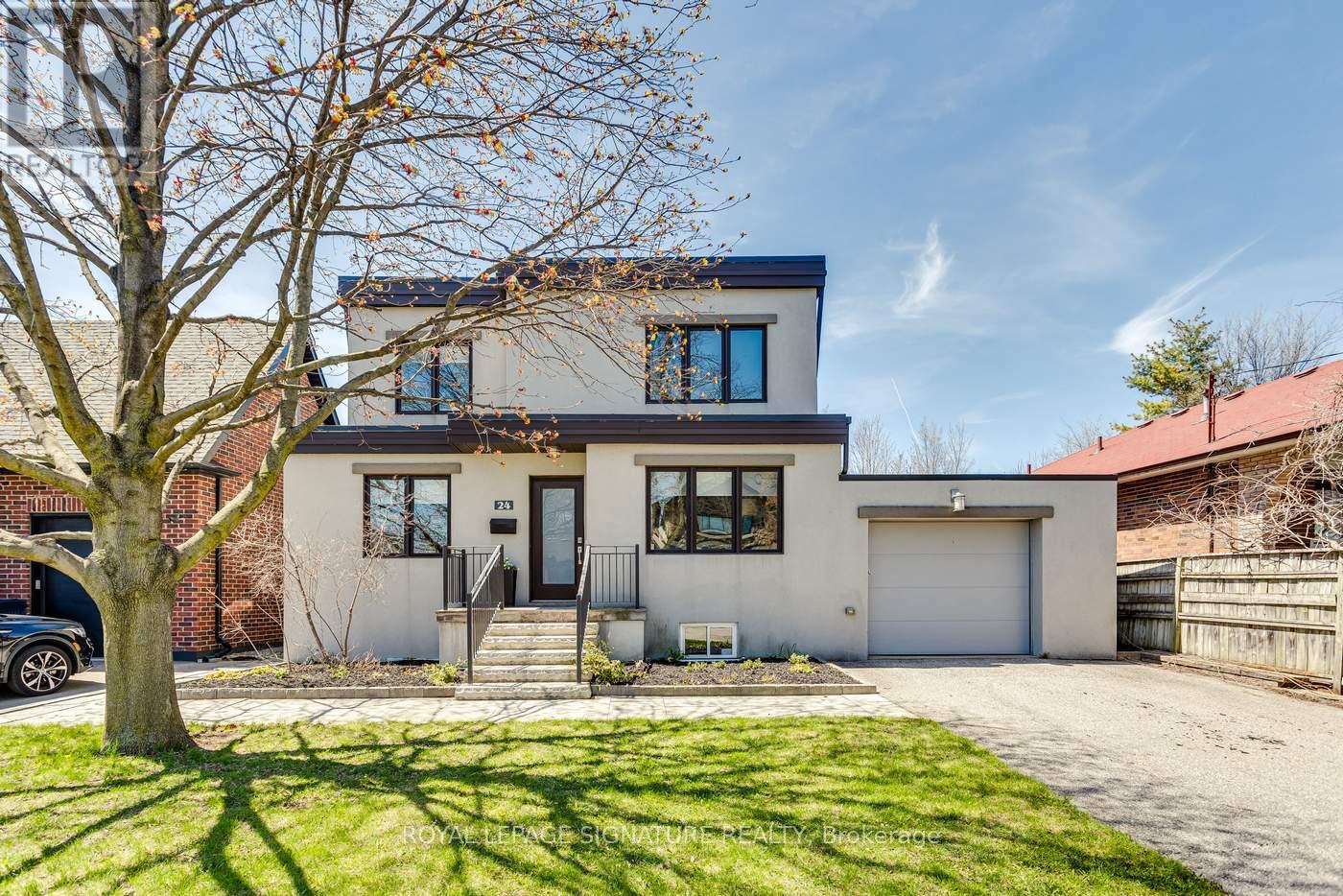 24 Wigan Crescent, Toronto, Ontario  M3H 3A4 - Photo 1 - C13057554