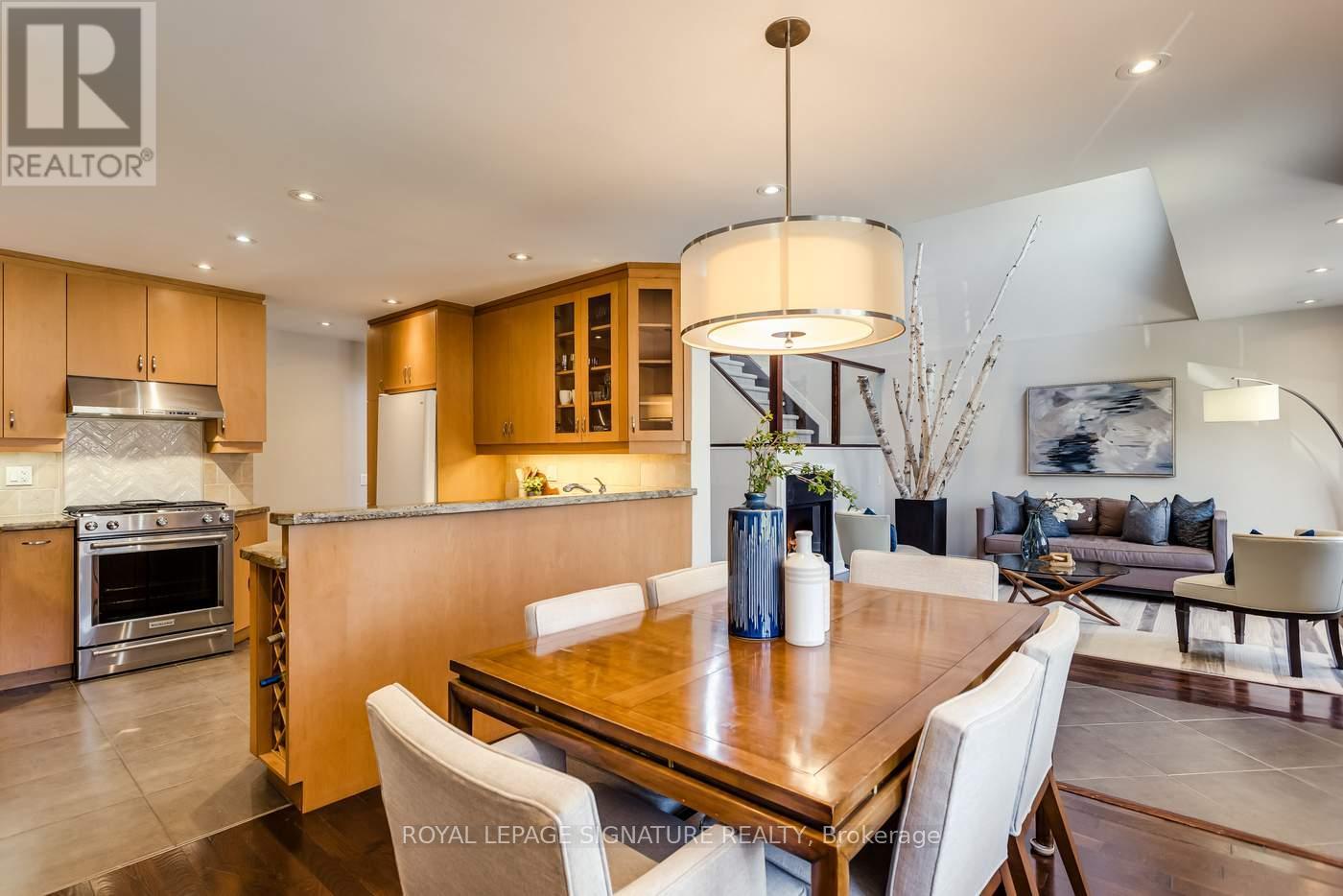 24 Wigan Crescent, Toronto, Ontario  M3H 3A4 - Photo 10 - C13057554