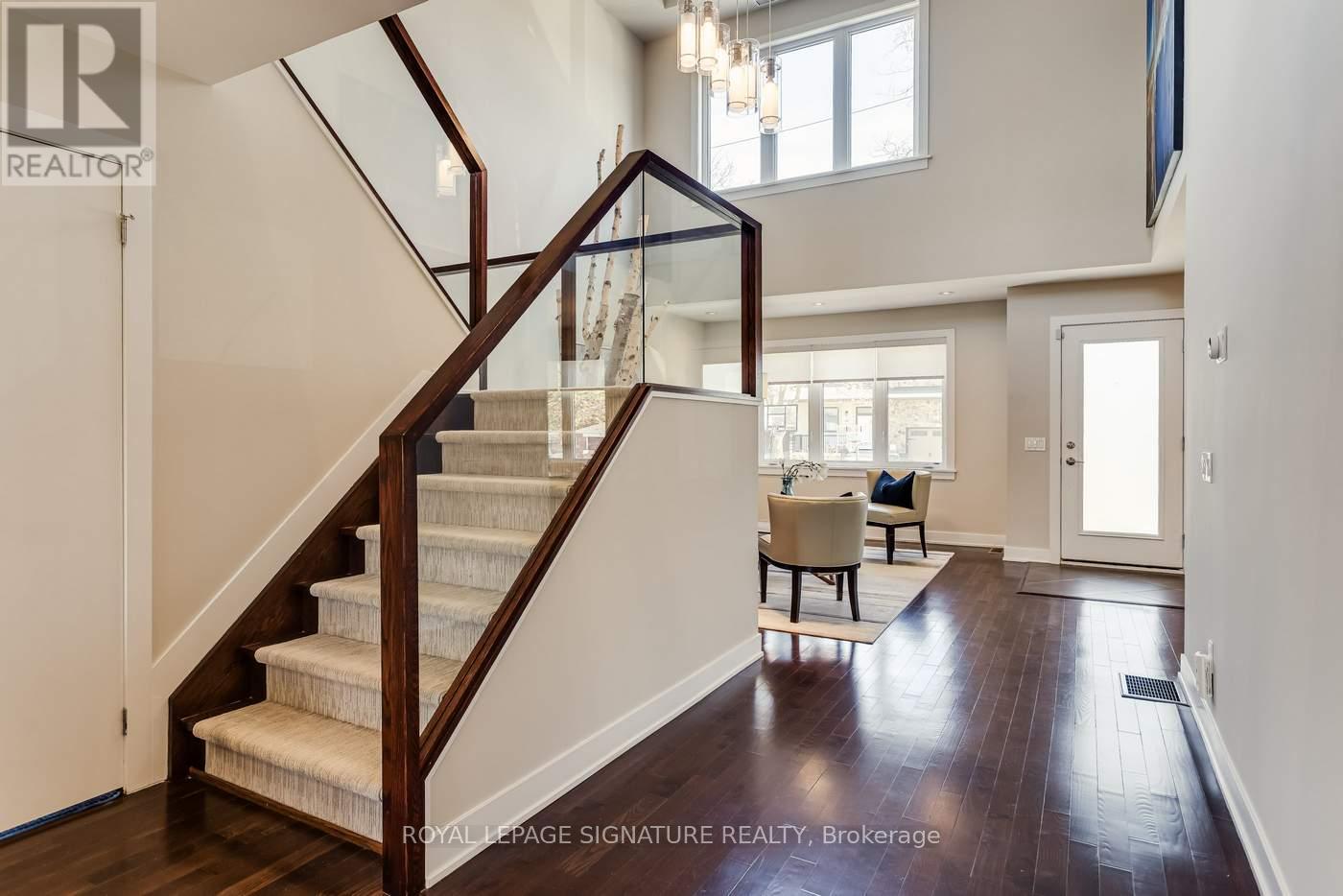 24 Wigan Crescent, Toronto, Ontario  M3H 3A4 - Photo 16 - C13057554