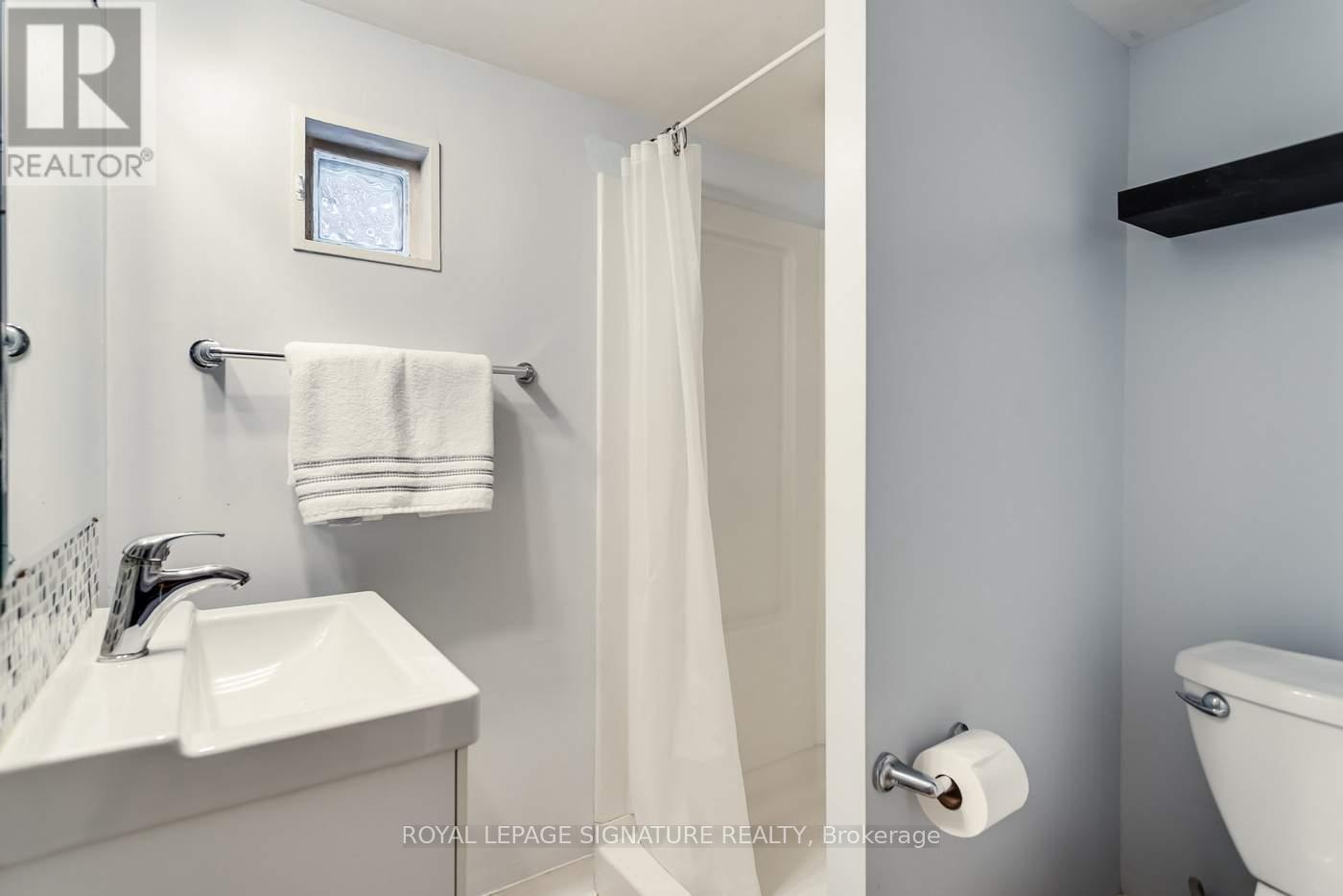 24 Wigan Crescent, Toronto, Ontario  M3H 3A4 - Photo 32 - C13057554