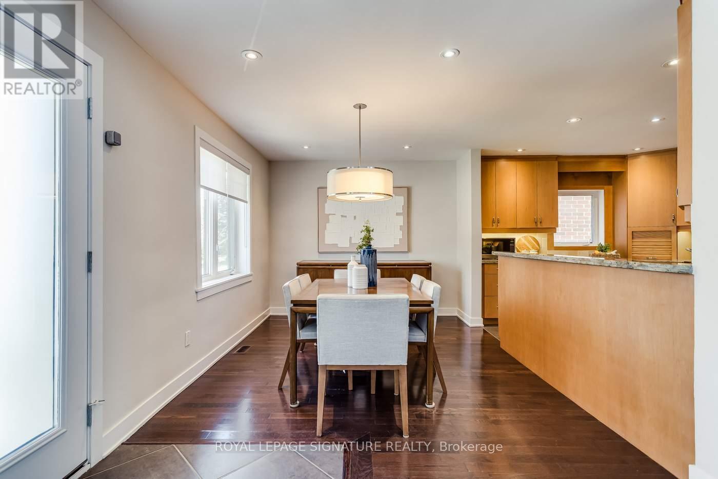 24 Wigan Crescent, Toronto, Ontario  M3H 3A4 - Photo 6 - C13057554