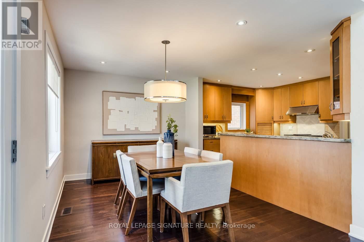 24 Wigan Crescent, Toronto, Ontario  M3H 3A4 - Photo 7 - C13057554