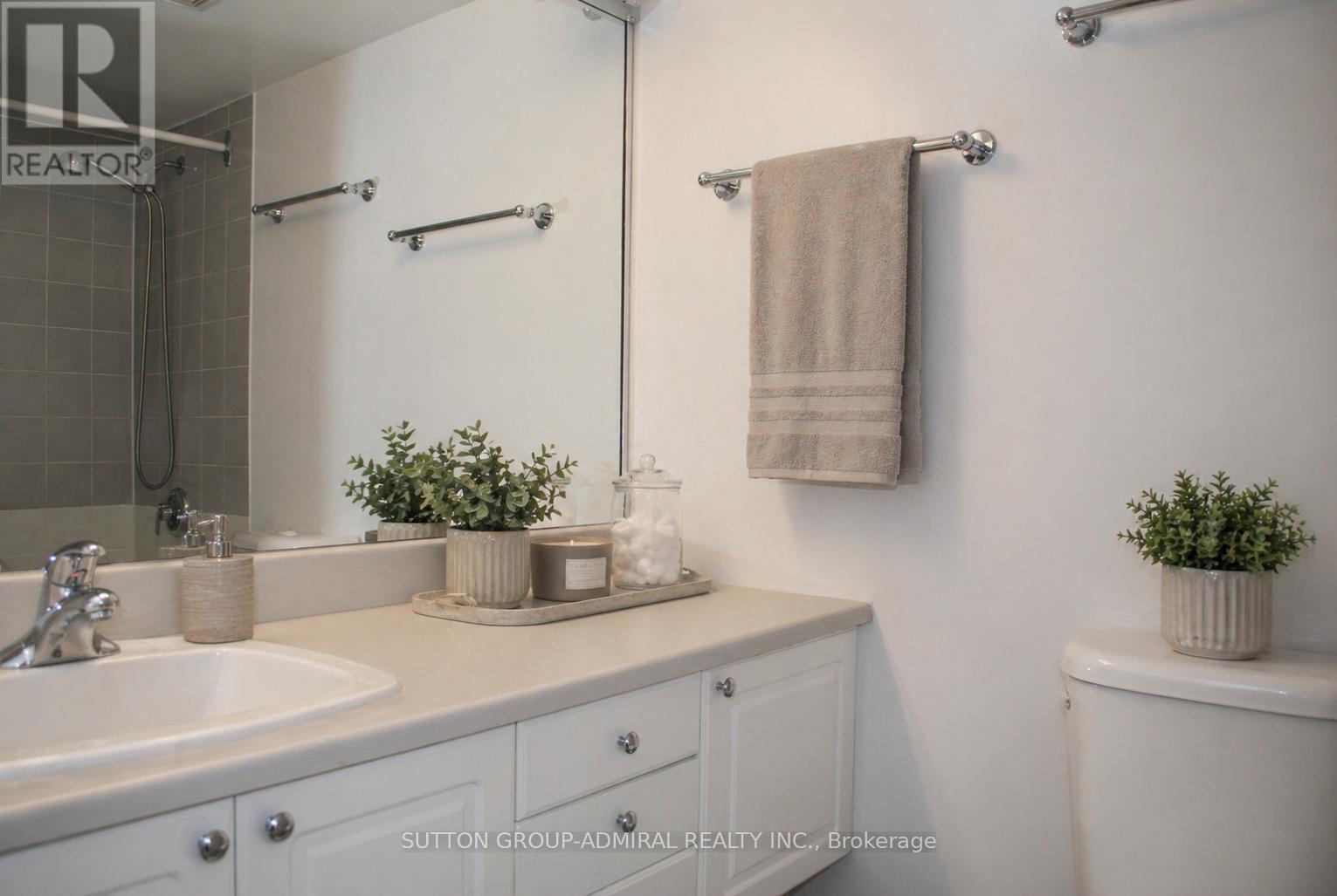 2309 - 100 Upper Madison Avenue, Toronto, Ontario  M2N 6M4 - Photo 9 - C13057616