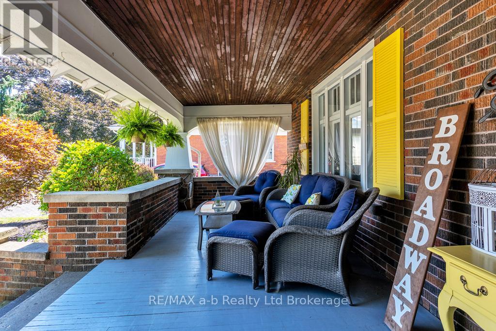 347 Broadway Street, Tillsonburg, Ontario  N4G 3S4 - Photo 4 - X13057646