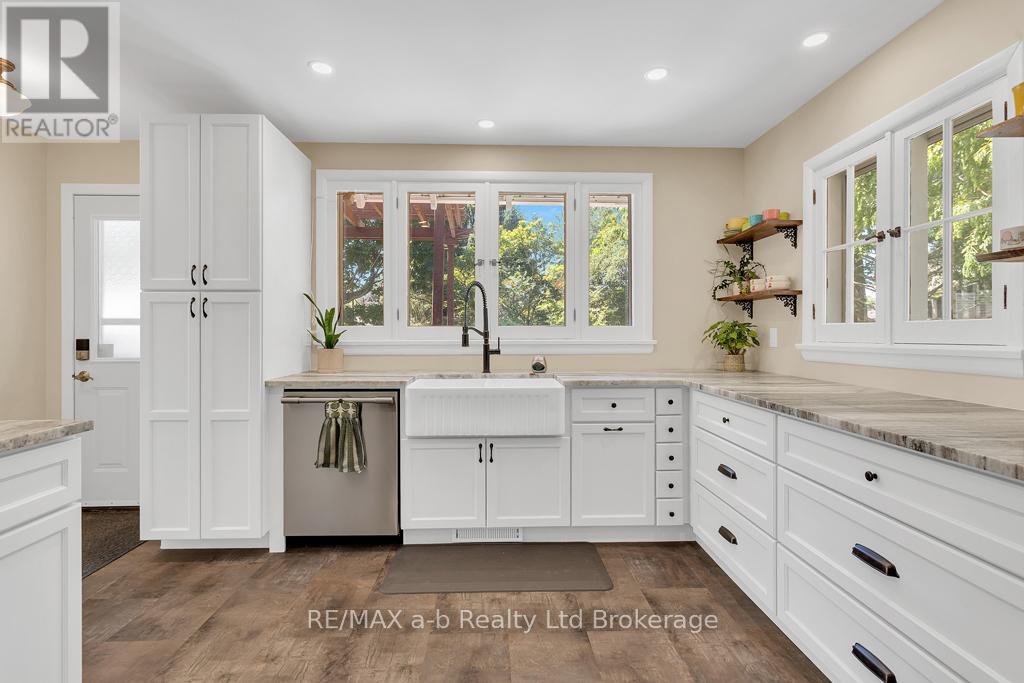 347 Broadway Street, Tillsonburg, Ontario  N4G 3S4 - Photo 6 - X13057646