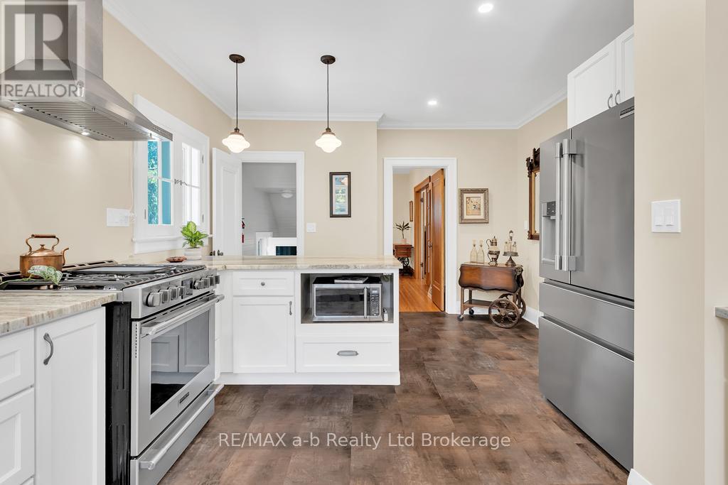 347 Broadway Street, Tillsonburg, Ontario  N4G 3S4 - Photo 9 - X13057646