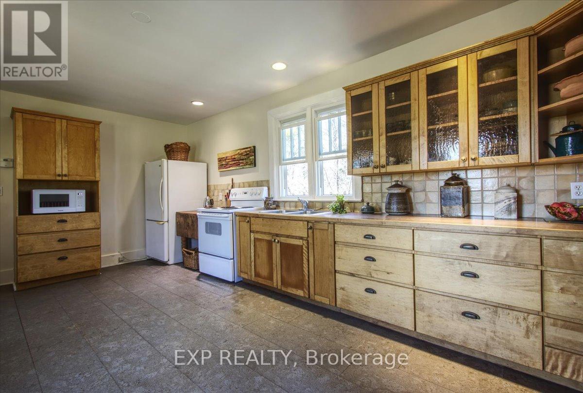 3749 Wallace Point Road, Otonabee-South Monaghan, Ontario  K9J 6Y3 - Photo 17 - X13056164