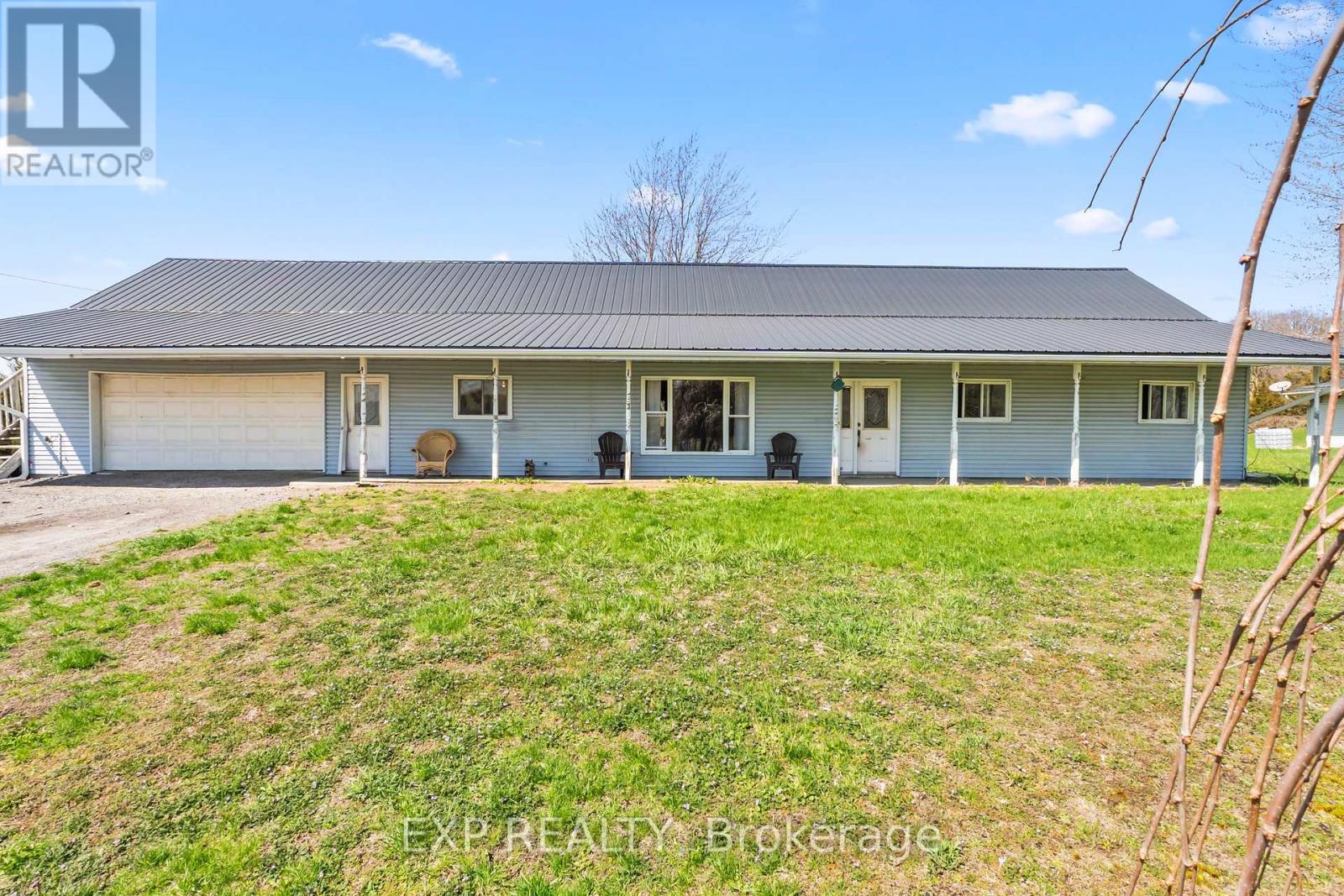 10 HILLCREST DRIVE, Quinte West, Ontario