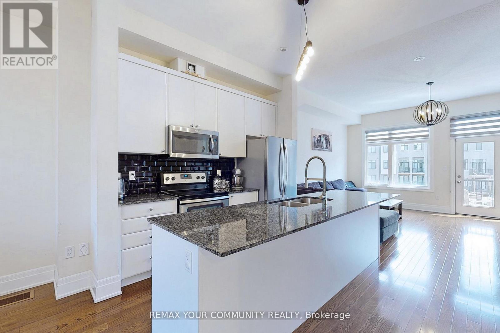 251 Thomas Cook Avenue, Vaughan (Patterson), Ontario  L6A 5A1 - Photo 10 - N13057560