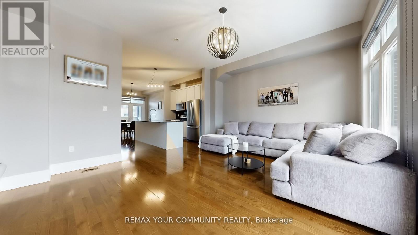 251 Thomas Cook Avenue, Vaughan (Patterson), Ontario  L6A 5A1 - Photo 3 - N13057560