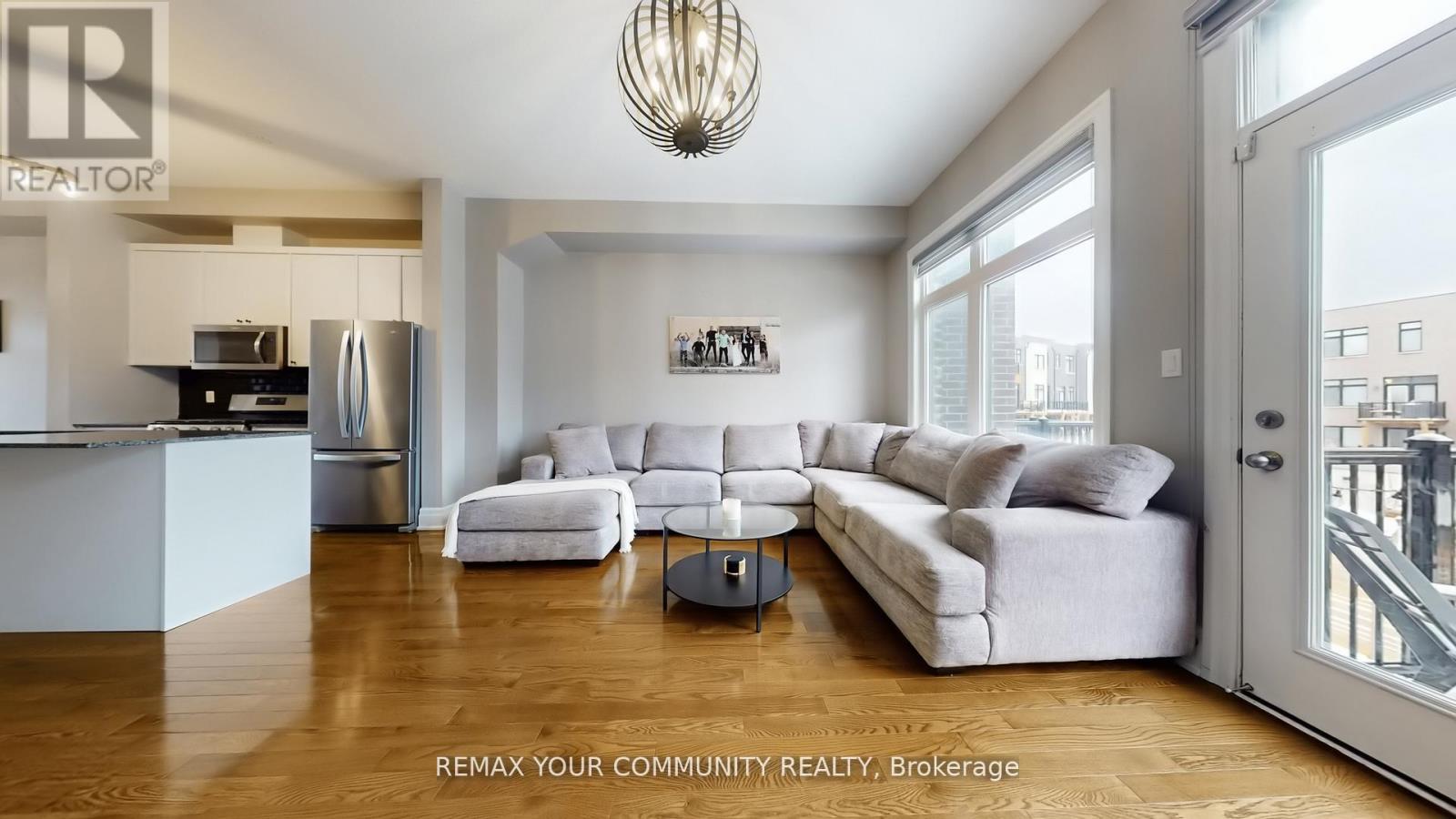 251 Thomas Cook Avenue, Vaughan (Patterson), Ontario  L6A 5A1 - Photo 5 - N13057560