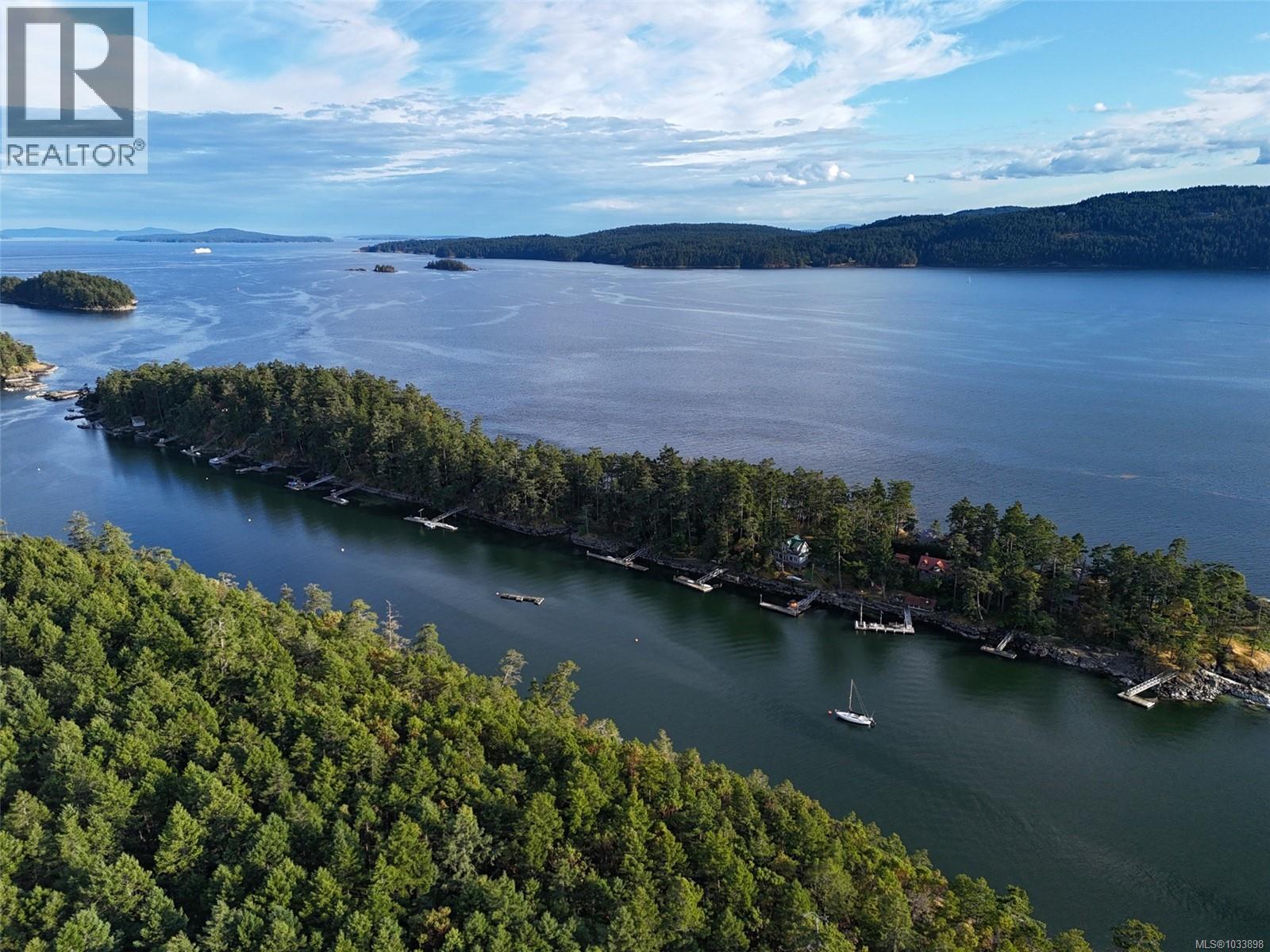 14 Secret Island, Prevost Island, British Columbia  V8K 1X4 - Photo 2 - 1033898