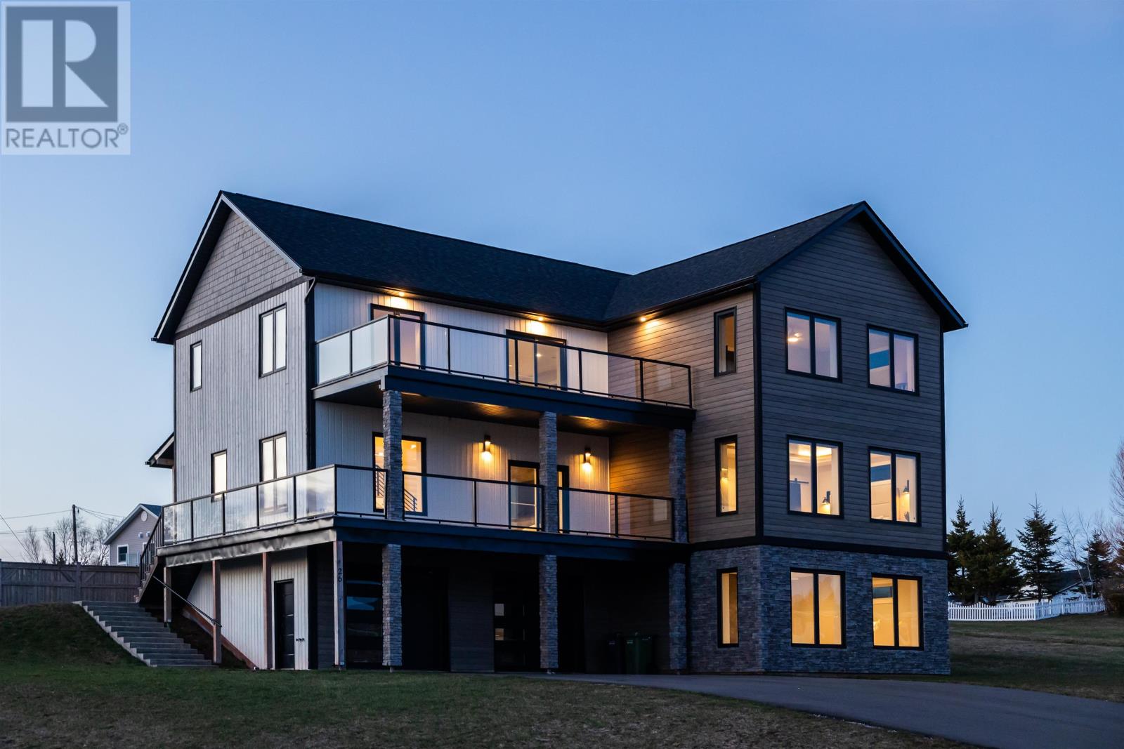 26 Strawberry Lane, Stratford, Prince Edward Island  C1B 1A3 - Photo 1 - 202608955