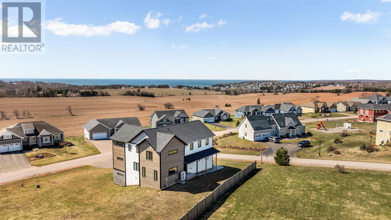 26 Strawberry Lane, Stratford, Prince Edward Island  C1B 1A3 - Photo 5 - 202608955