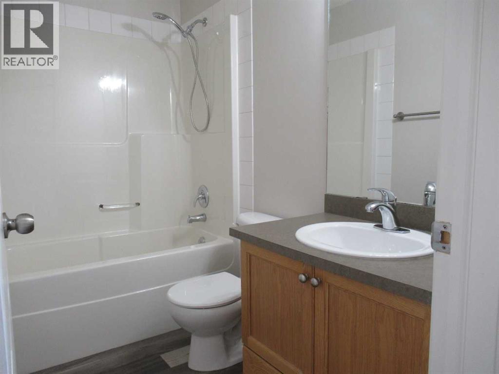 7830 115a Street, Grande Prairie, Alberta  T8W 0A1 - Photo 12 - A2297227