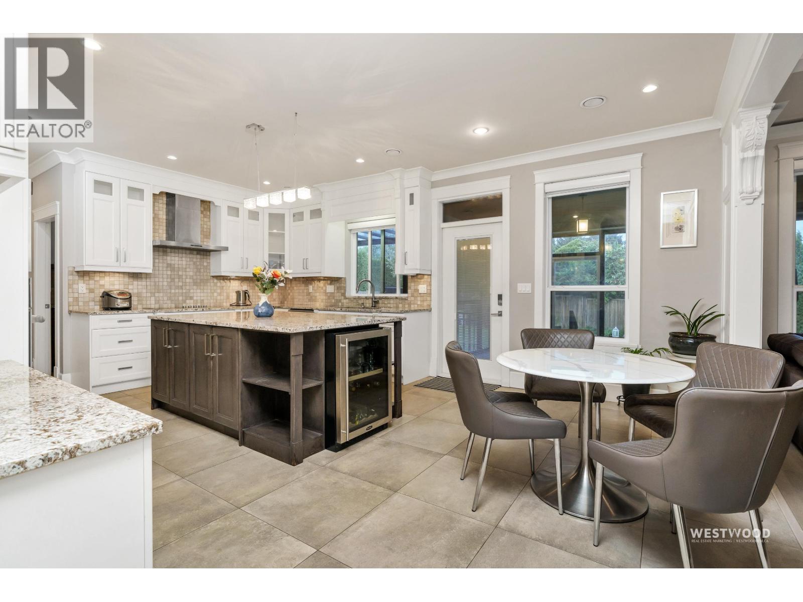 1870 Sperling Avenue, Burnaby, British Columbia  V5B 4K5 - Photo 13 - R3117013