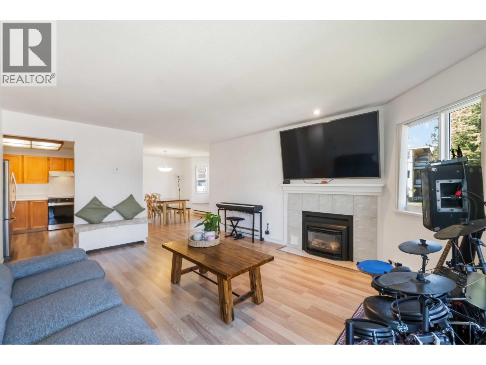 107 22222 119 Avenue, Maple Ridge, British Columbia  V2X 2Y9 - Photo 1 - R3117233