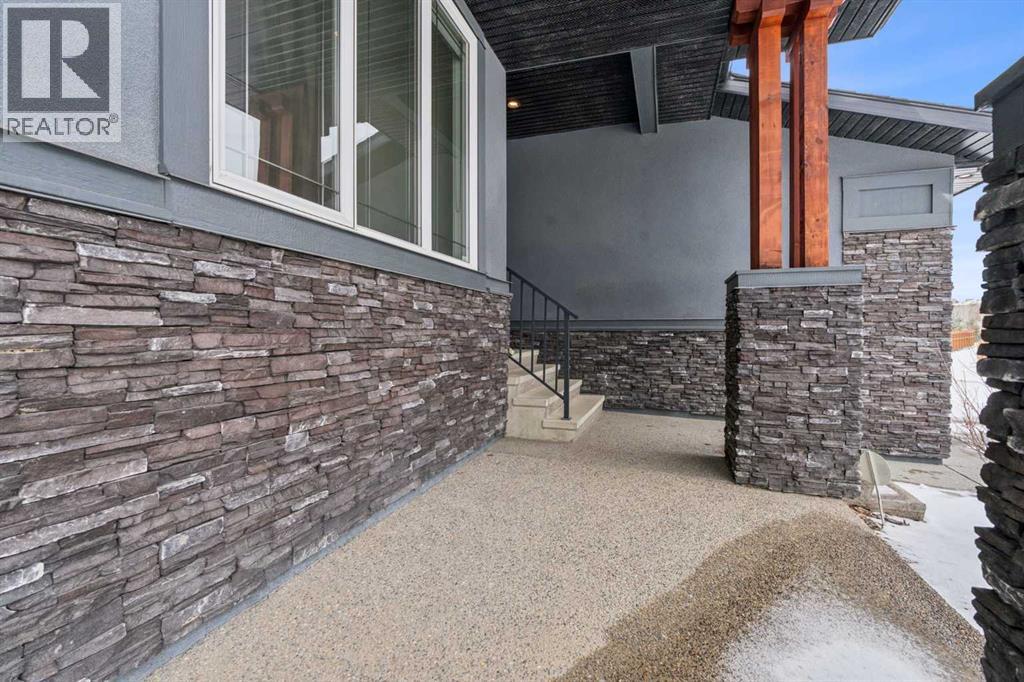 120 Aspen Dale Way Sw, Calgary, Alberta  T3H 0S1 - Photo 4 - A2296387