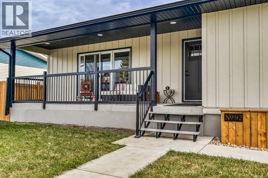92 2a Street, High River, Alberta  T1V 1G6 - Photo 3 - A2302220