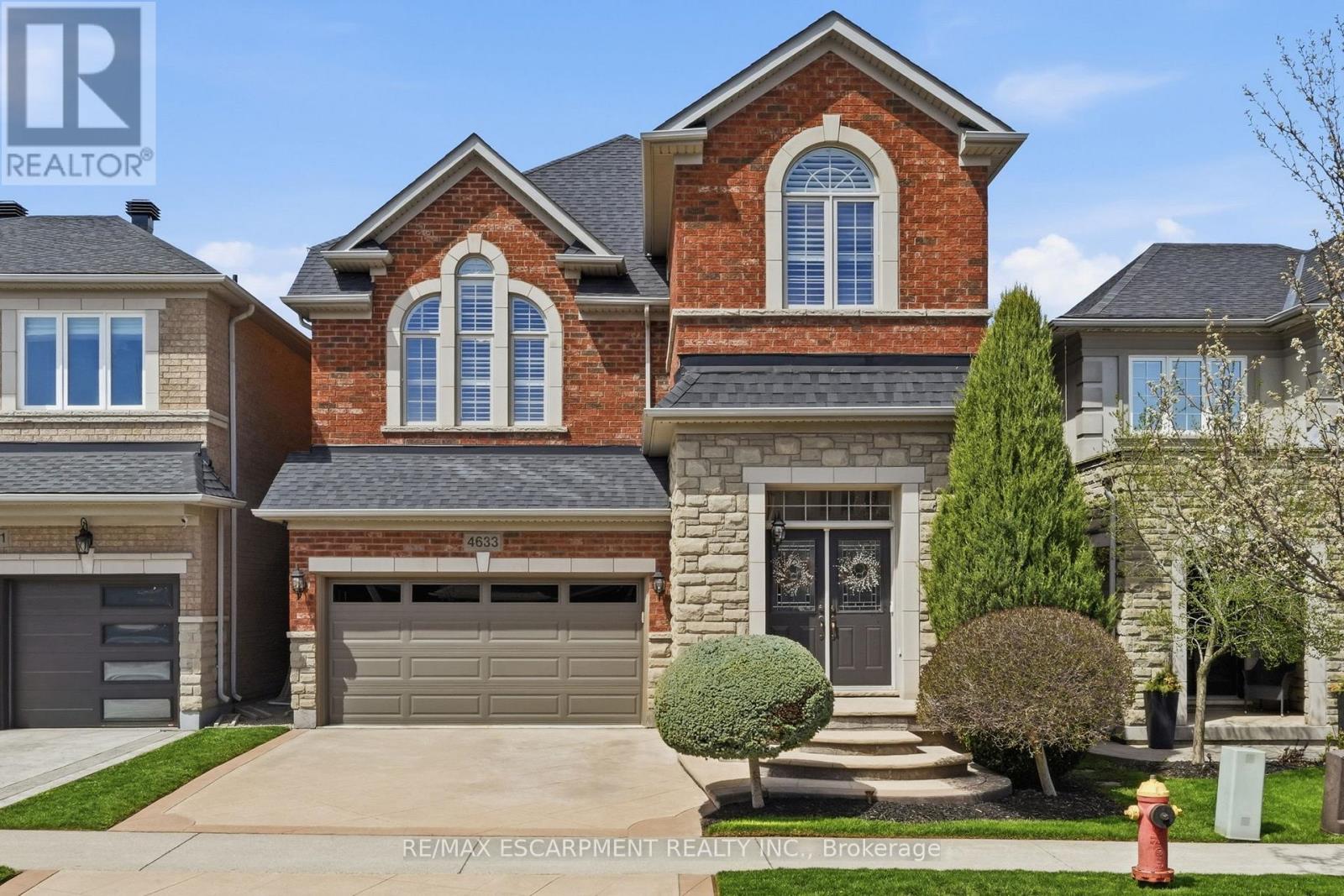 4633 KEARSE STREET, Burlington, Ontario