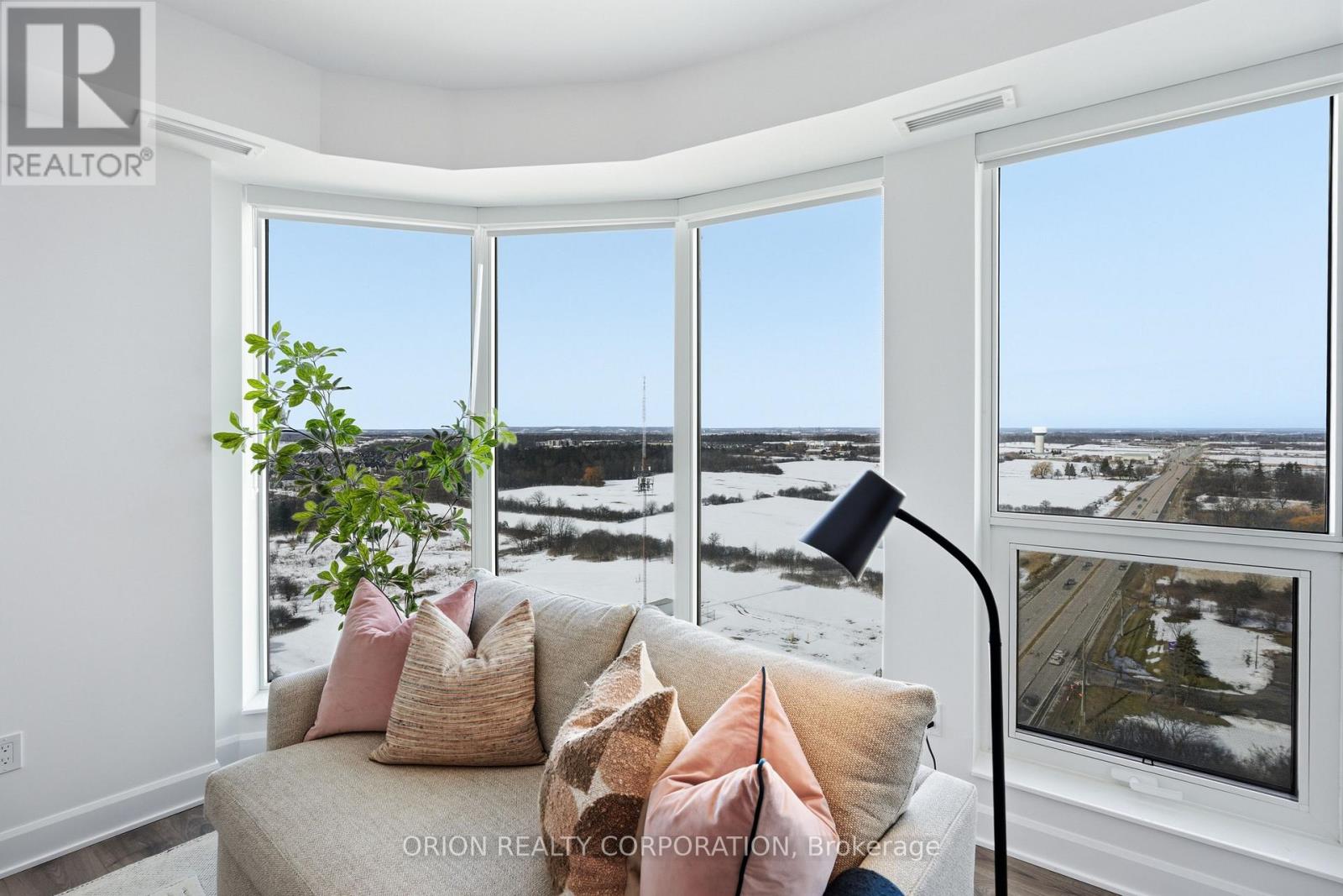 1704 - 3240 William Coltson Avenue, Oakville, Ontario  L6H 8C8 - Photo 36 - W13057668