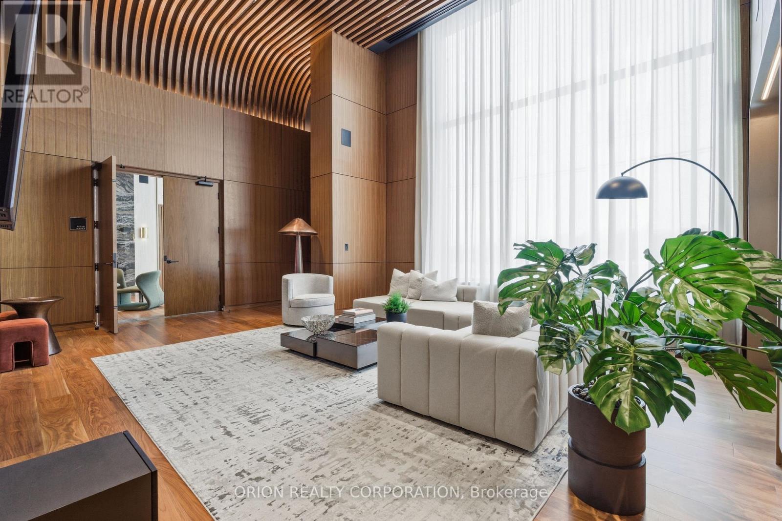 1704 - 3240 William Coltson Avenue, Oakville, Ontario  L6H 8C8 - Photo 7 - W13057668