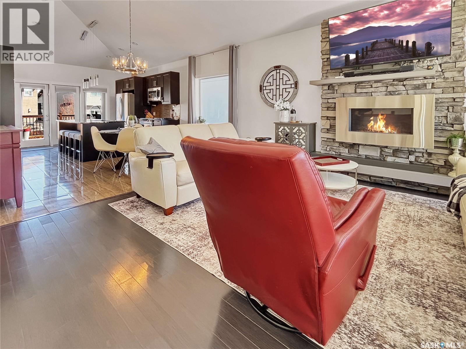 451 Hastings Crescent, Saskatoon, Saskatchewan  S7V 0C8 - Photo 3 - SK034279