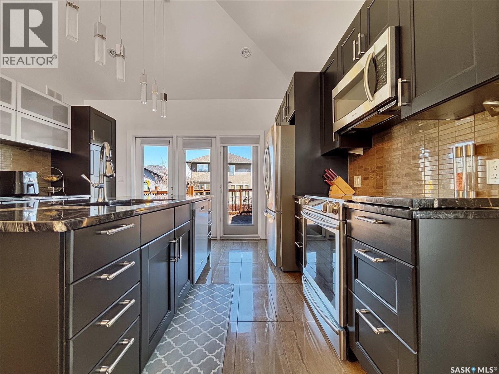 451 Hastings Crescent, Saskatoon, Saskatchewan  S7V 0C8 - Photo 8 - SK034279